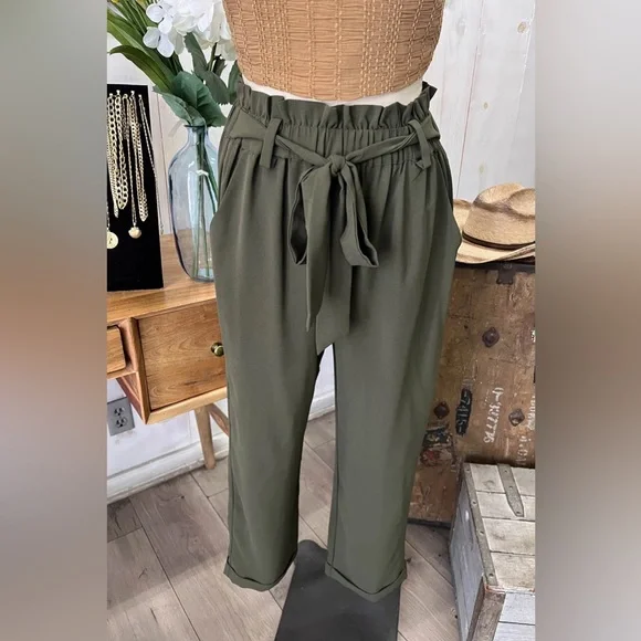 Olive Green High Waisted Paperbag Bow Trendy Cropped Trousers - Picture 4 of 4